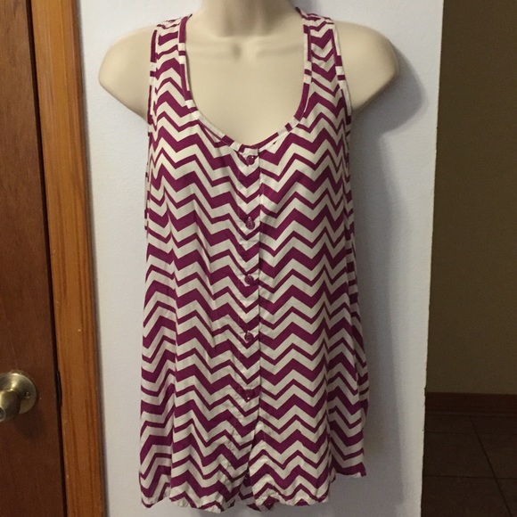 Purple and White Chevron Tank Top Large - Picture 7 of 8